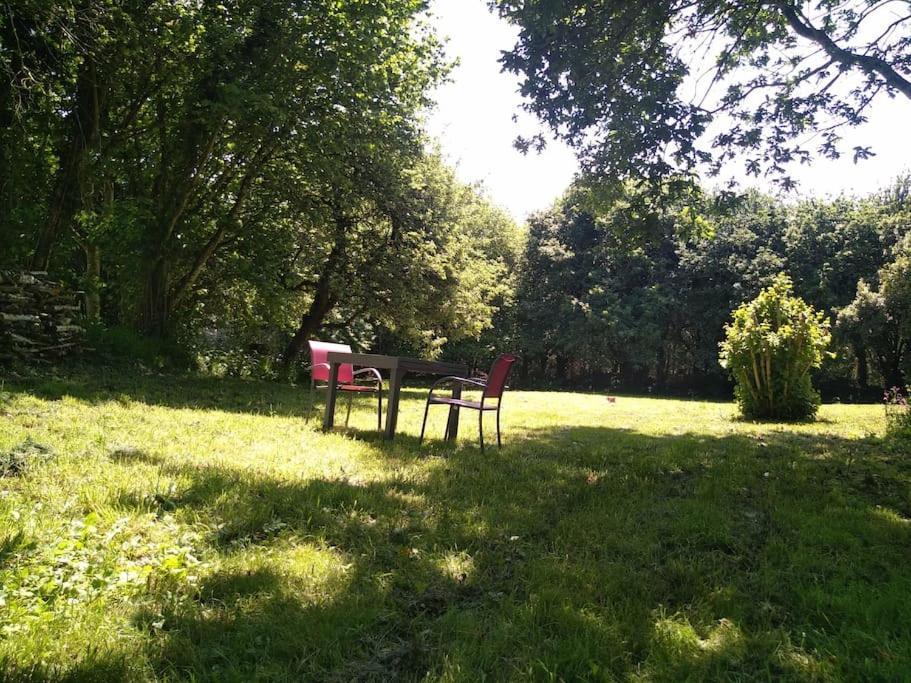 Les Crins De Gaia Villa Plogastel-Saint-Germain Exteriör bild